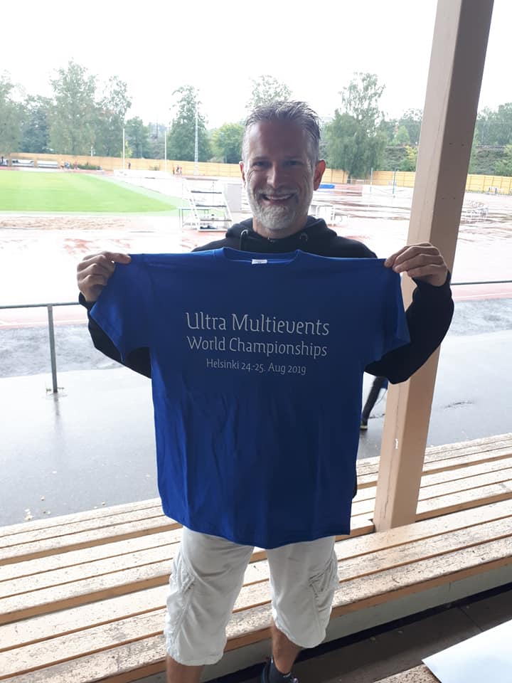 Thomas Collinet avec le t-shirt Ultra Multievents World Championships Helsinki 2019